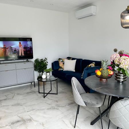 Olive View Apartment Brela Exterior photo